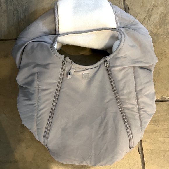 Jolly Jumper Arctic Sneak-A-Peek Infant Car Seat Cover w/ Attached Blanket, Gray - Picture 2 of 5